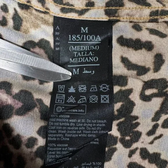 AllSaints Halftone Animal Print Shirt Sz M Short Sleeve Button Down Relaxed - Picture 9 of 10